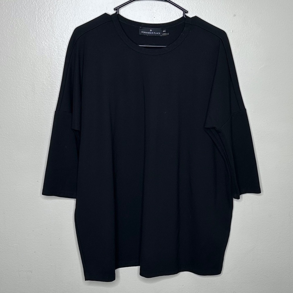 Pomander Place Black Oversized Top Tuckernuck Drop Shoulder Sleeves size XS/S